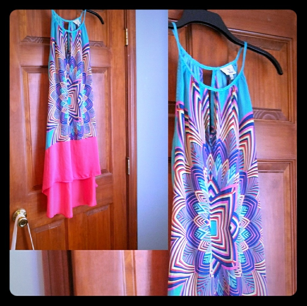 ♡♡4 for 20♡♡Bright and fun sundress